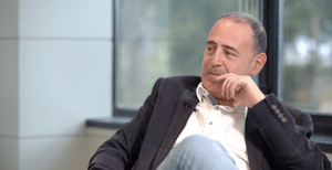 Carles Ramió nos concede una entrevista con contenido muy visionario